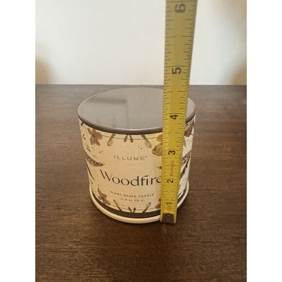 NEW ILLUME Woodfire Plant Based Candle 11.8 oz 335 g Metal Tin Bronze Butterfly - Picture 12 of 12